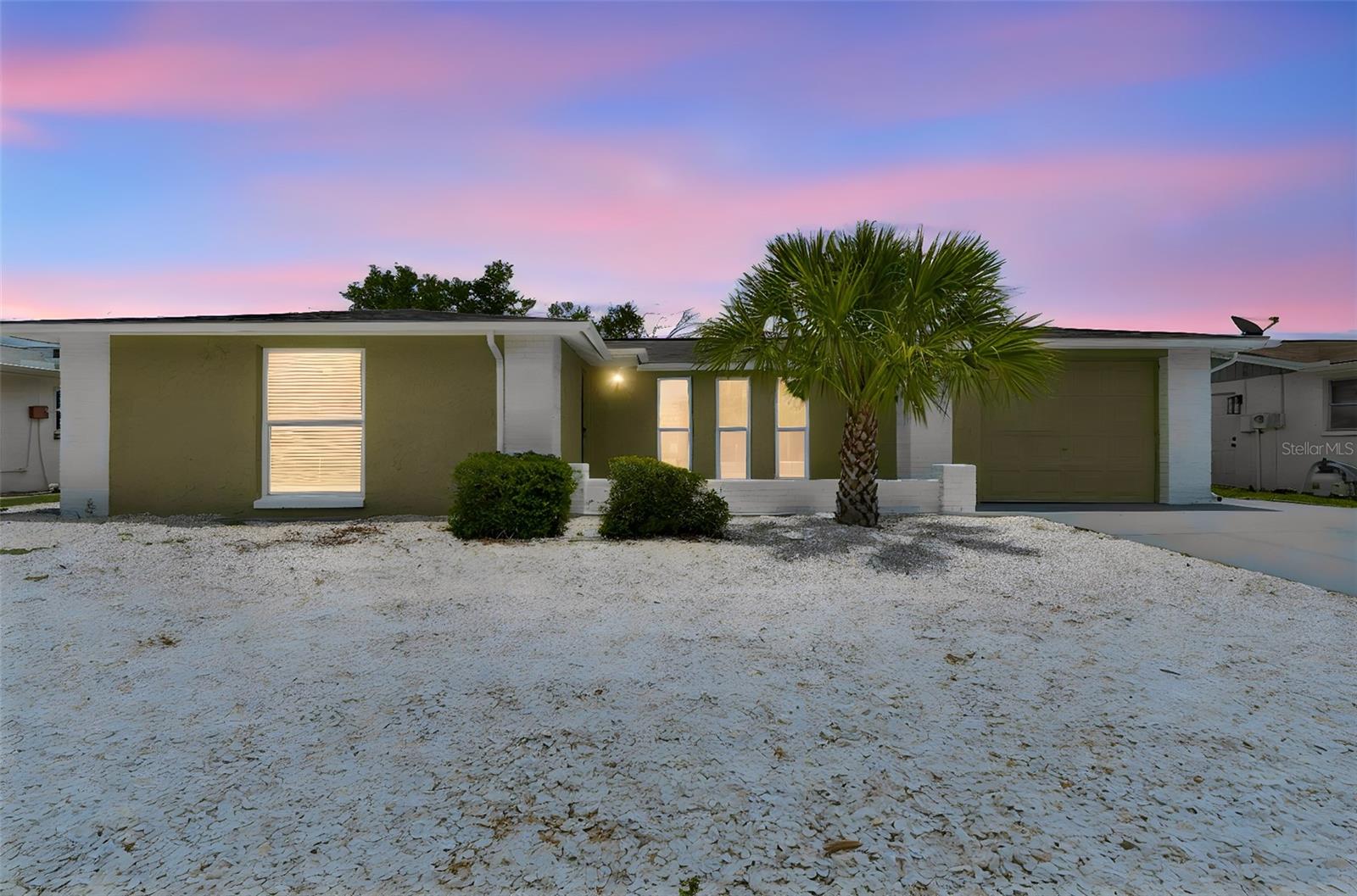 11130 TAMARIX AVE photo