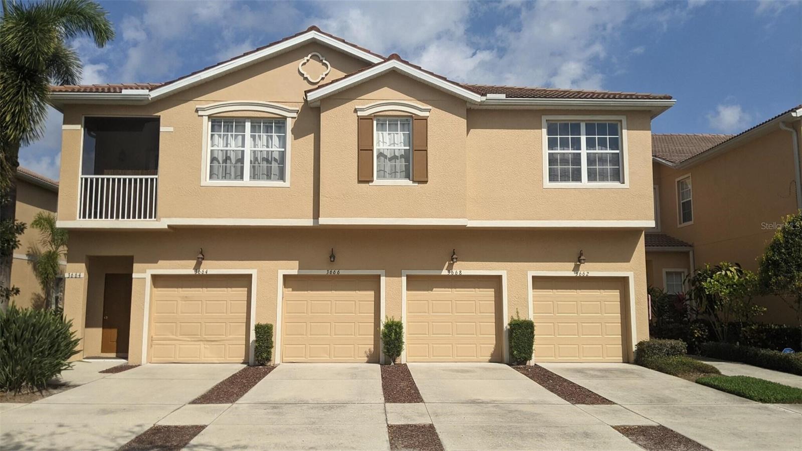 3635 PARKRIDGE CIR #10-101 photo