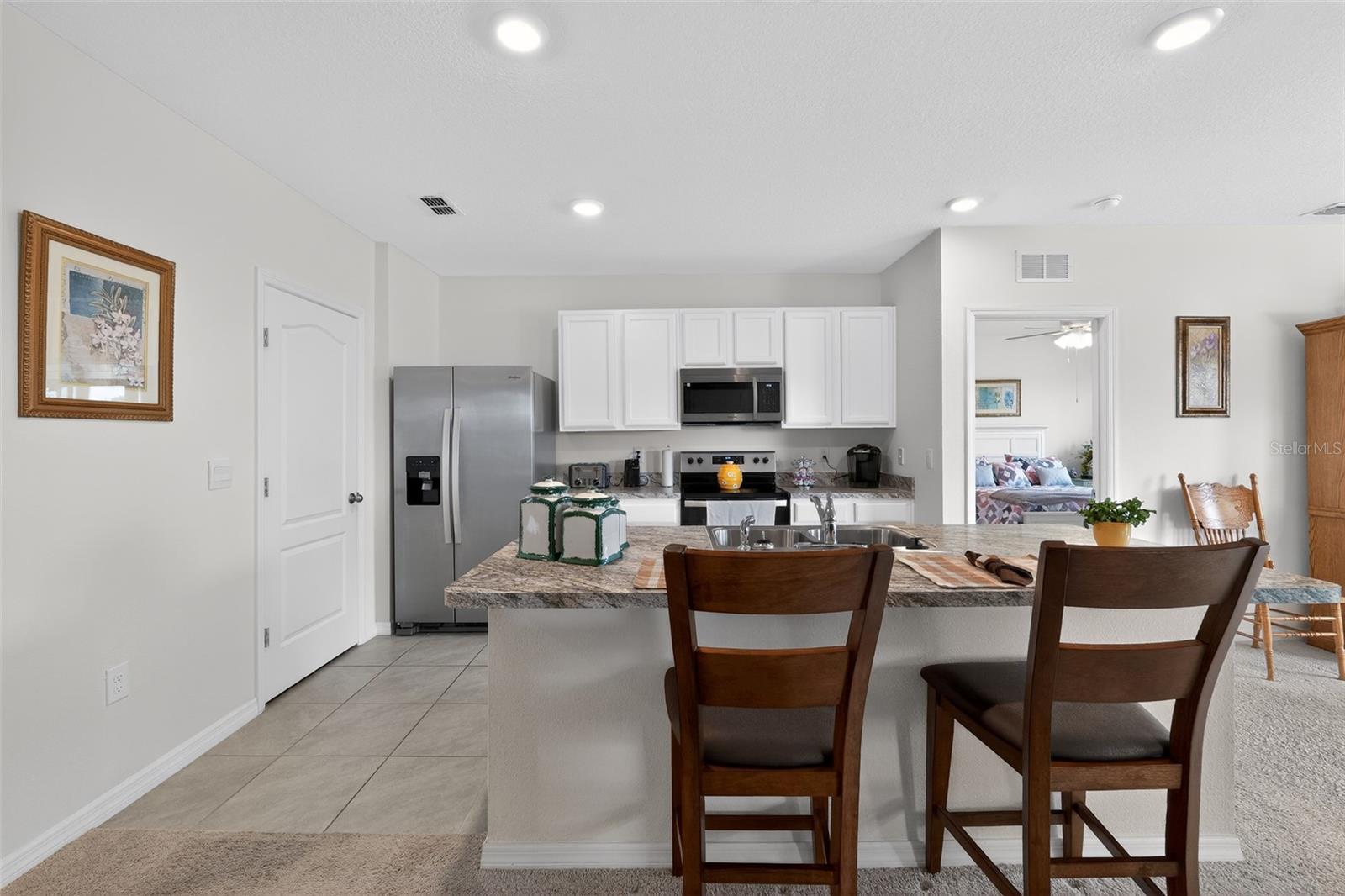 524 BOARDWALK AVE — photo 8