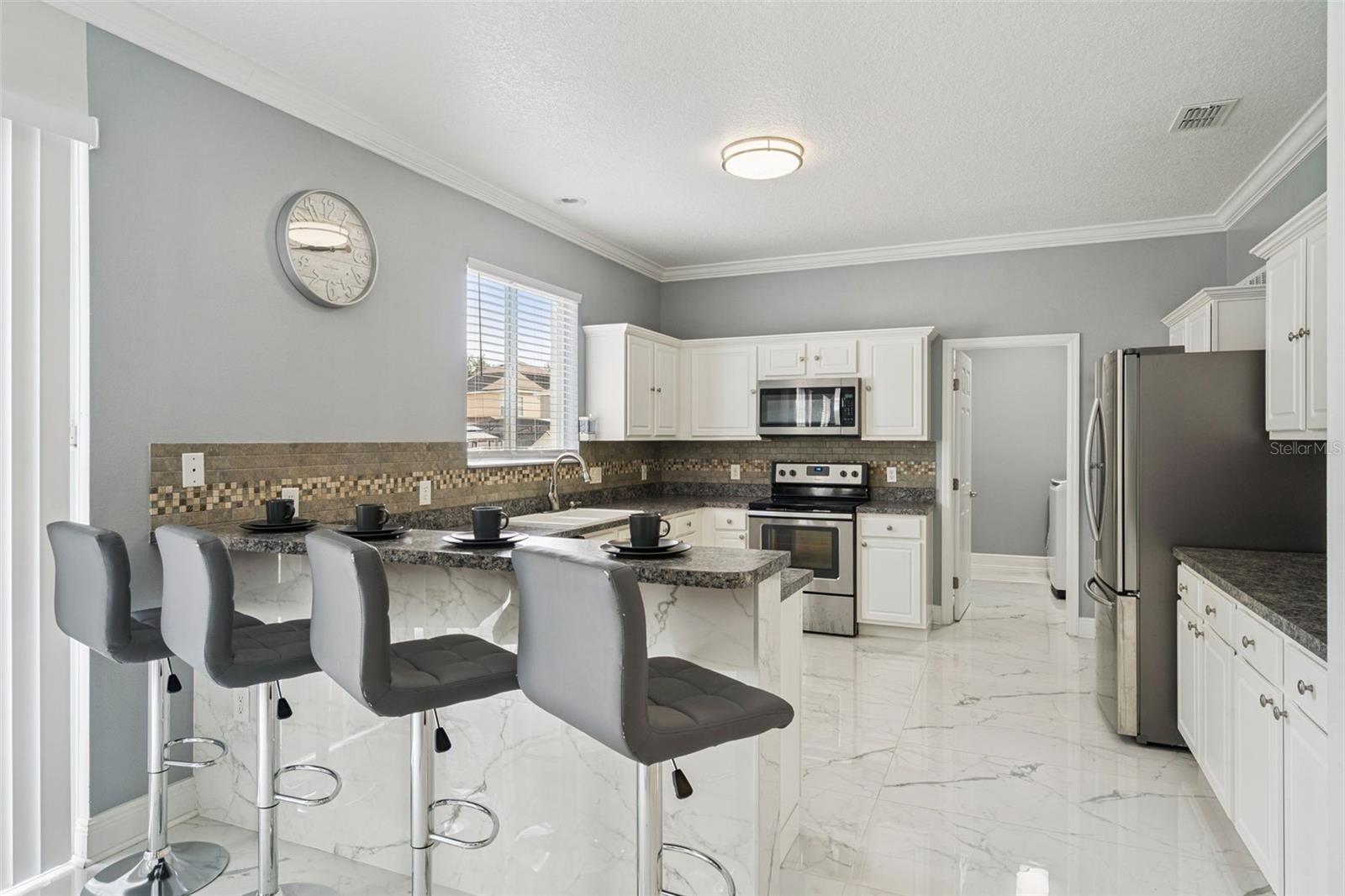 233 ROSSELLI BLVD — photo 4