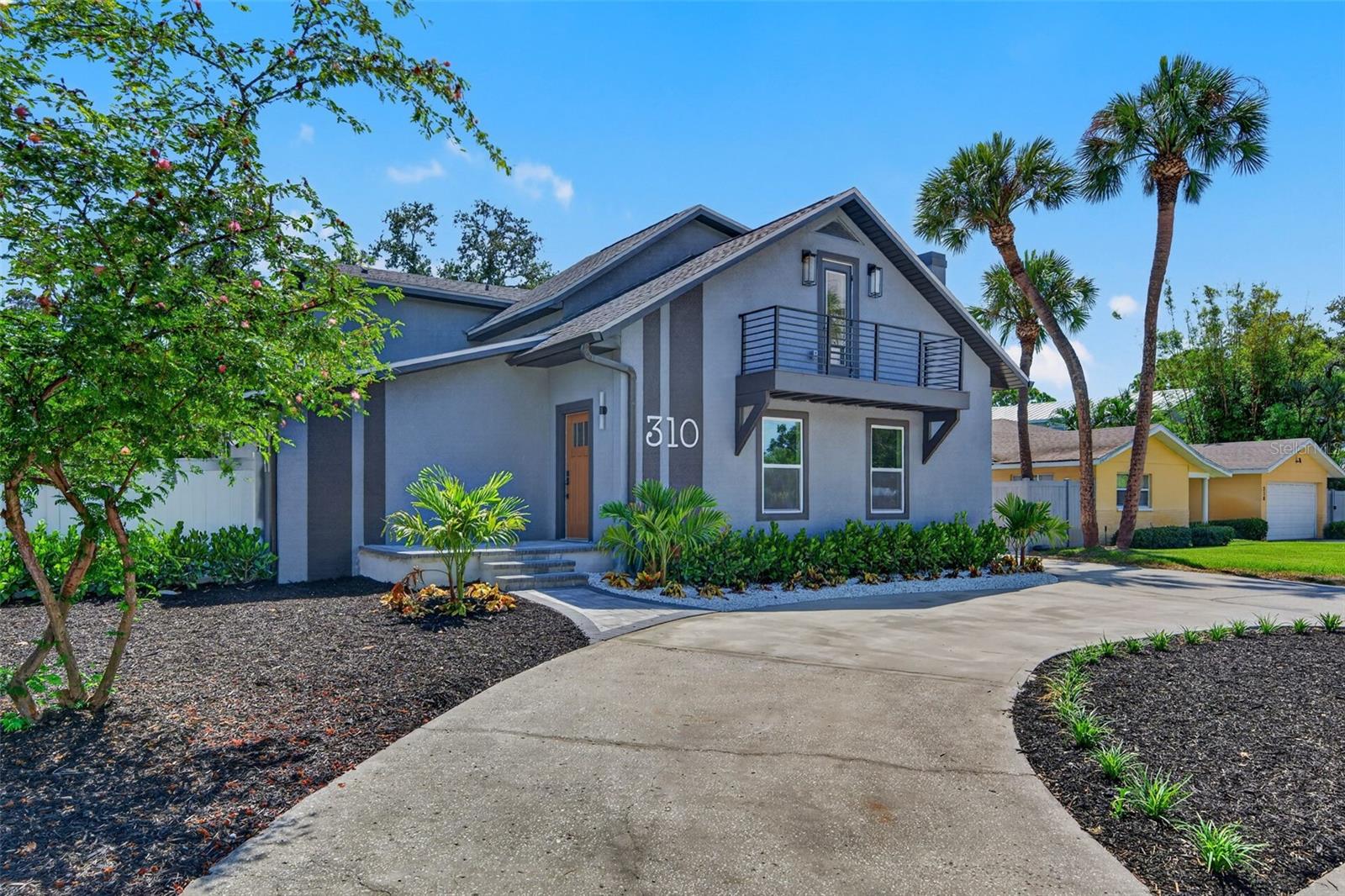 310 PARK ST N photo