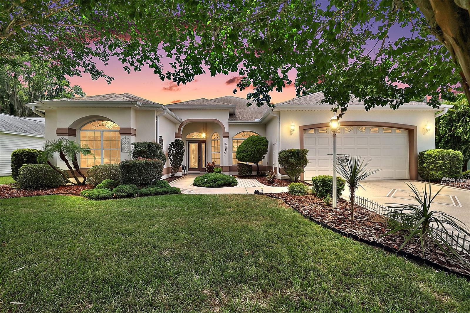 542 LOMA PASEO DR photo