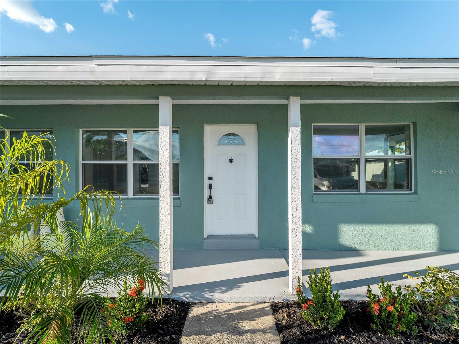 581 LINDLEY TER — photo 4