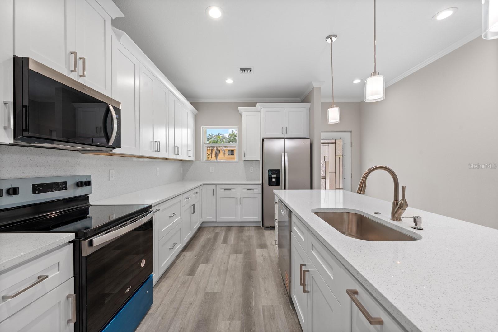 2915 CHIPCO ST — photo 8