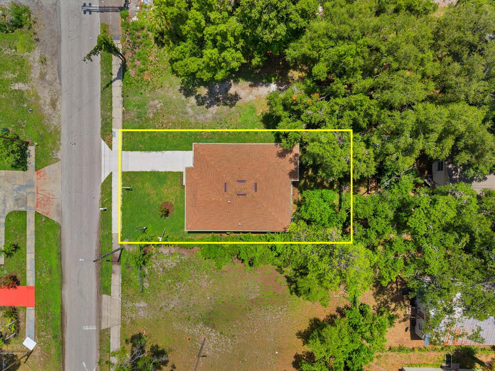 2915 CHIPCO ST — photo 20
