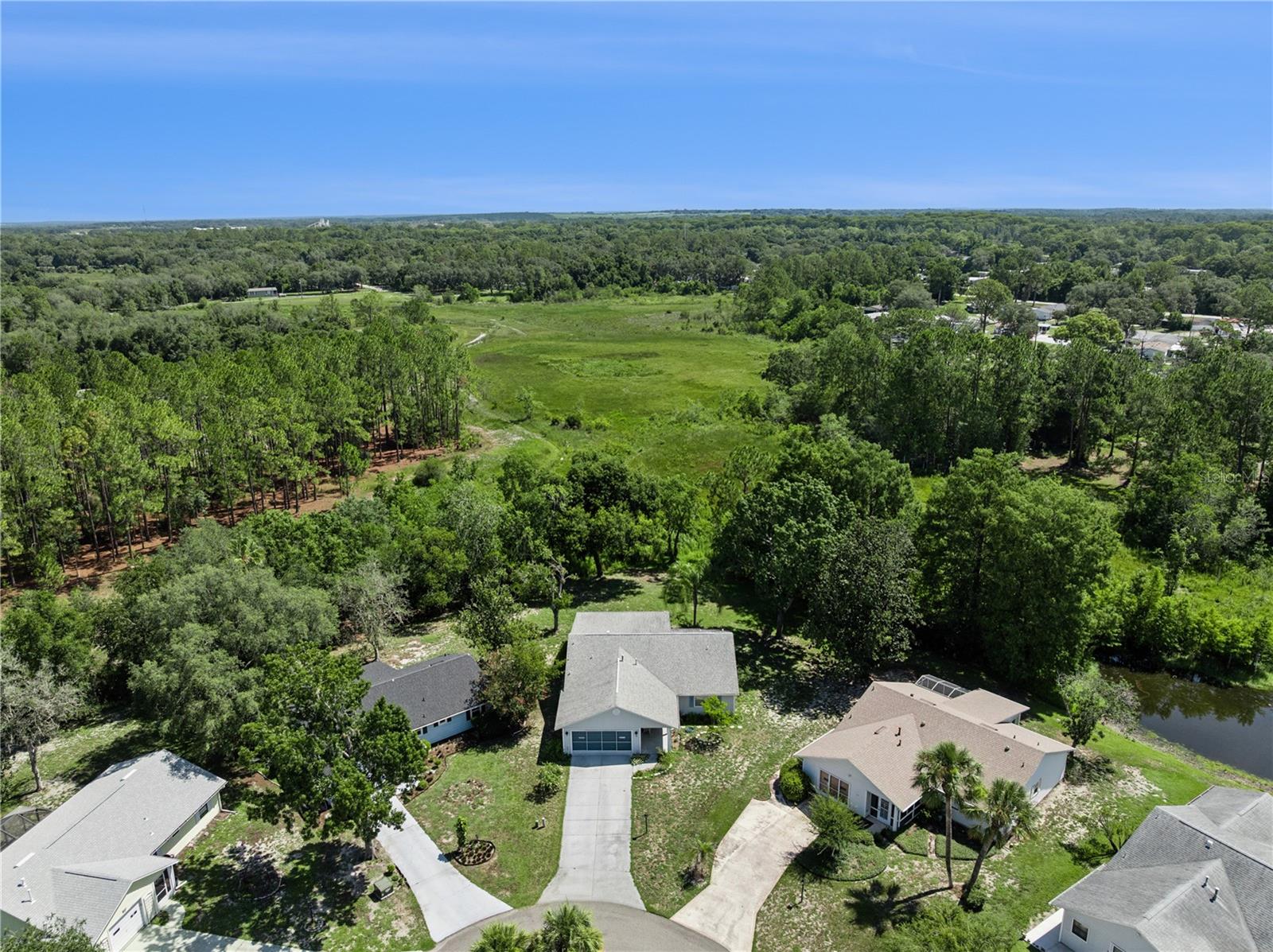 32 GORDON CT photo