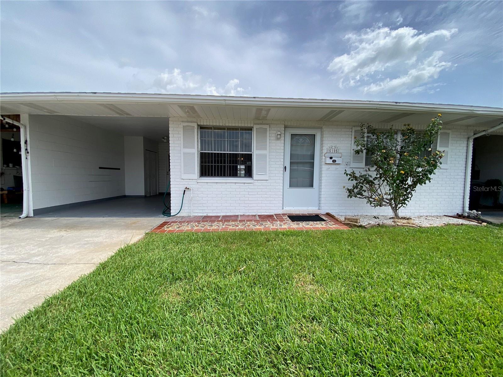 5105 ROSE PL N — photo 2