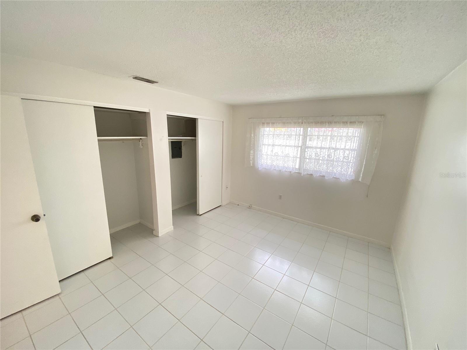 5105 ROSE PL N — photo 29