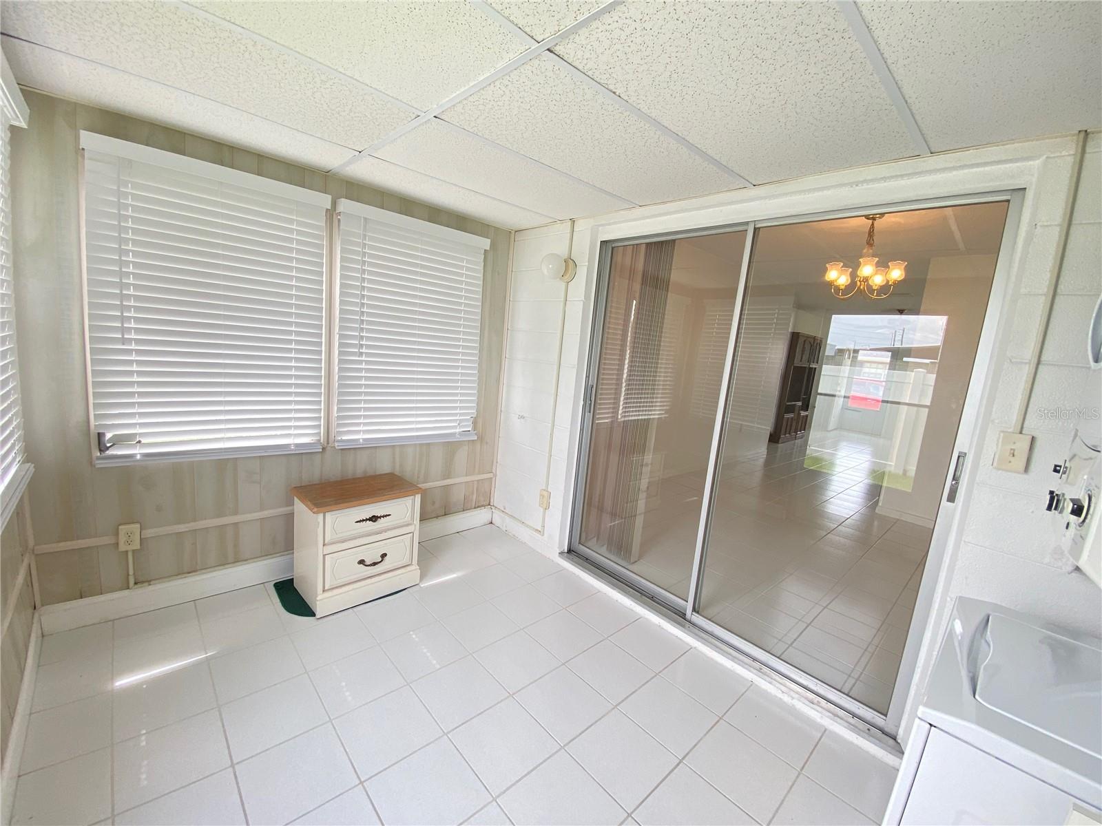 5105 ROSE PL N — photo 40