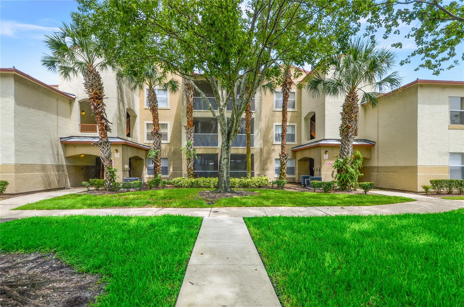 826 CAMARGO WAY #210 photo