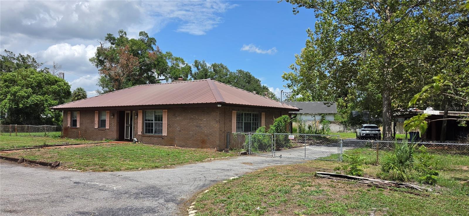 10901 MCMULLEN LOOP — photo 2