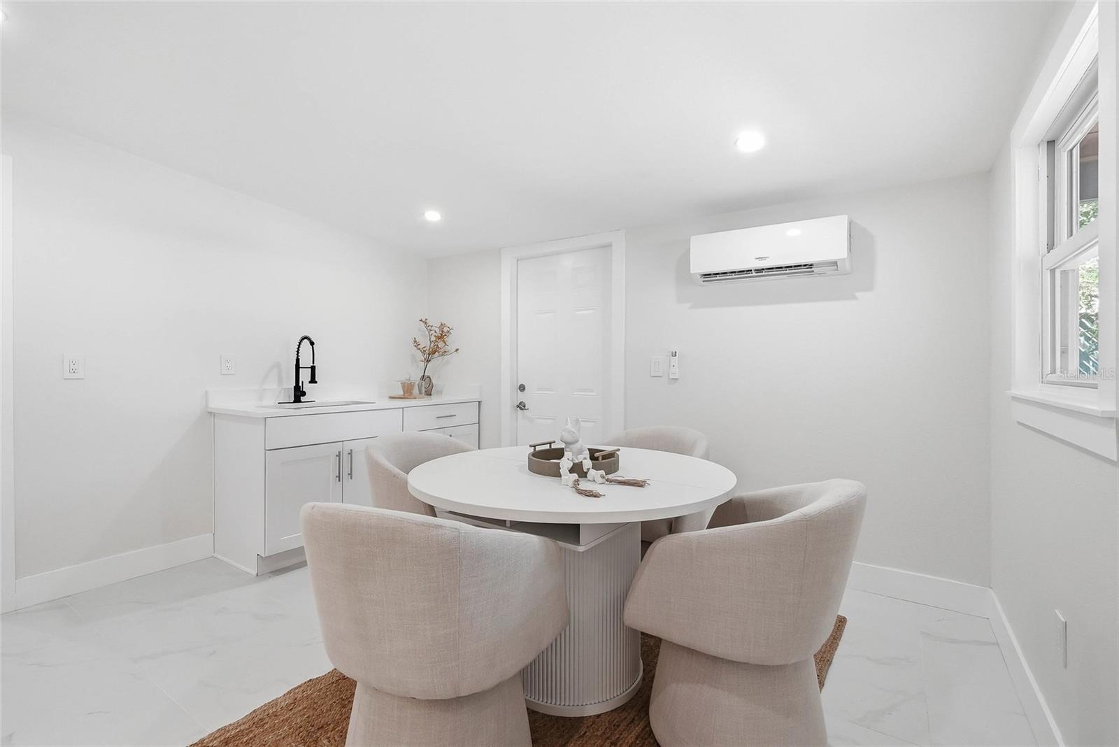 8118 TANGLEWOOD LN — photo 12