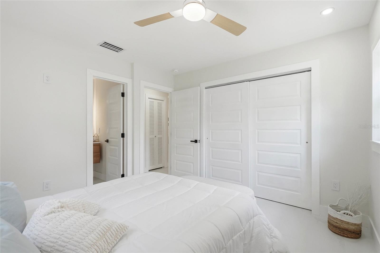 8118 TANGLEWOOD LN — photo 19