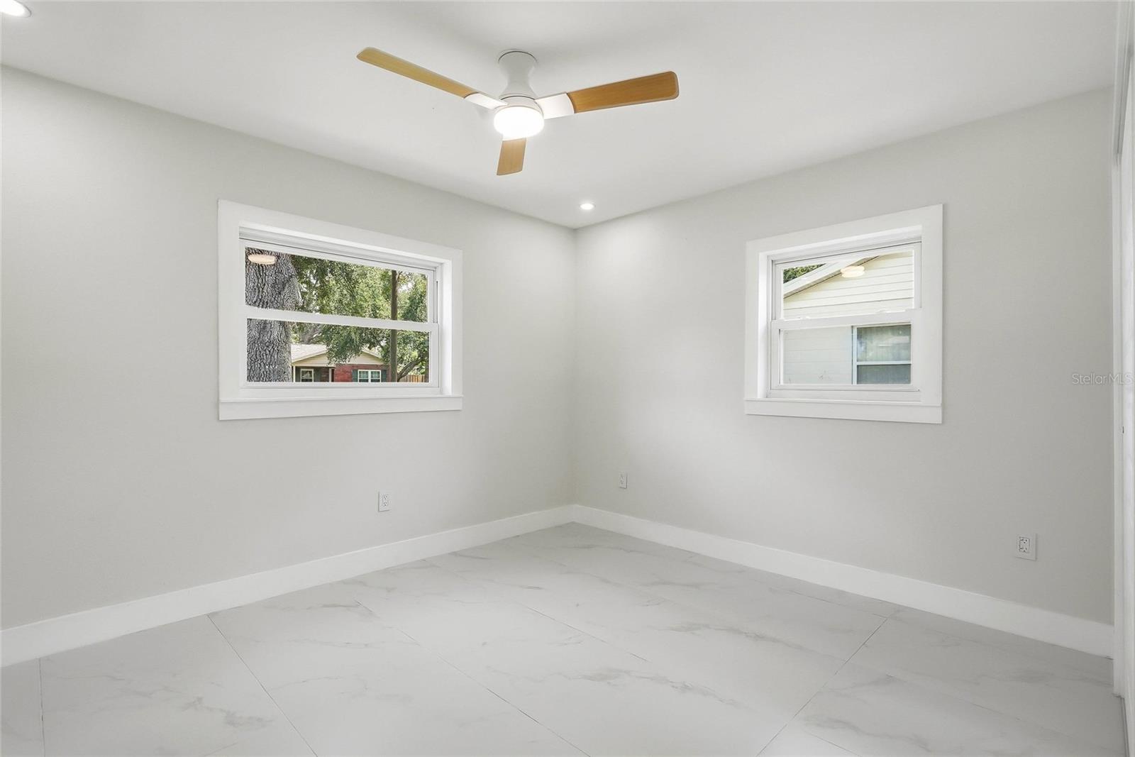 8118 TANGLEWOOD LN — photo 22