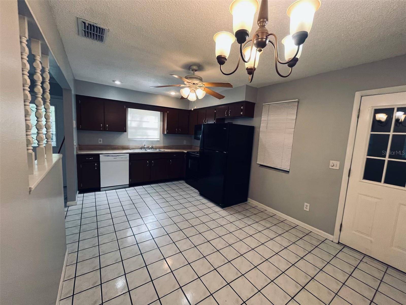 39648 MEADOWOOD LOOP — photo 6