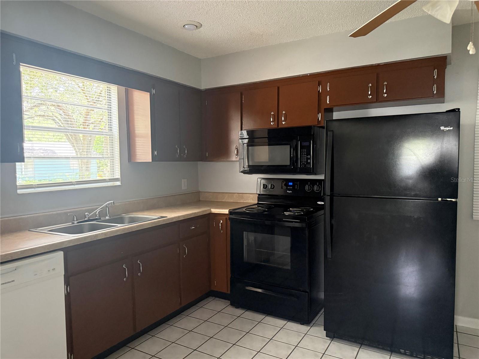 39648 MEADOWOOD LOOP — photo 7