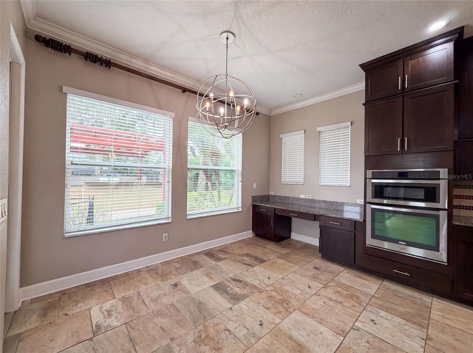 7304 MILESTONE DR — photo 9