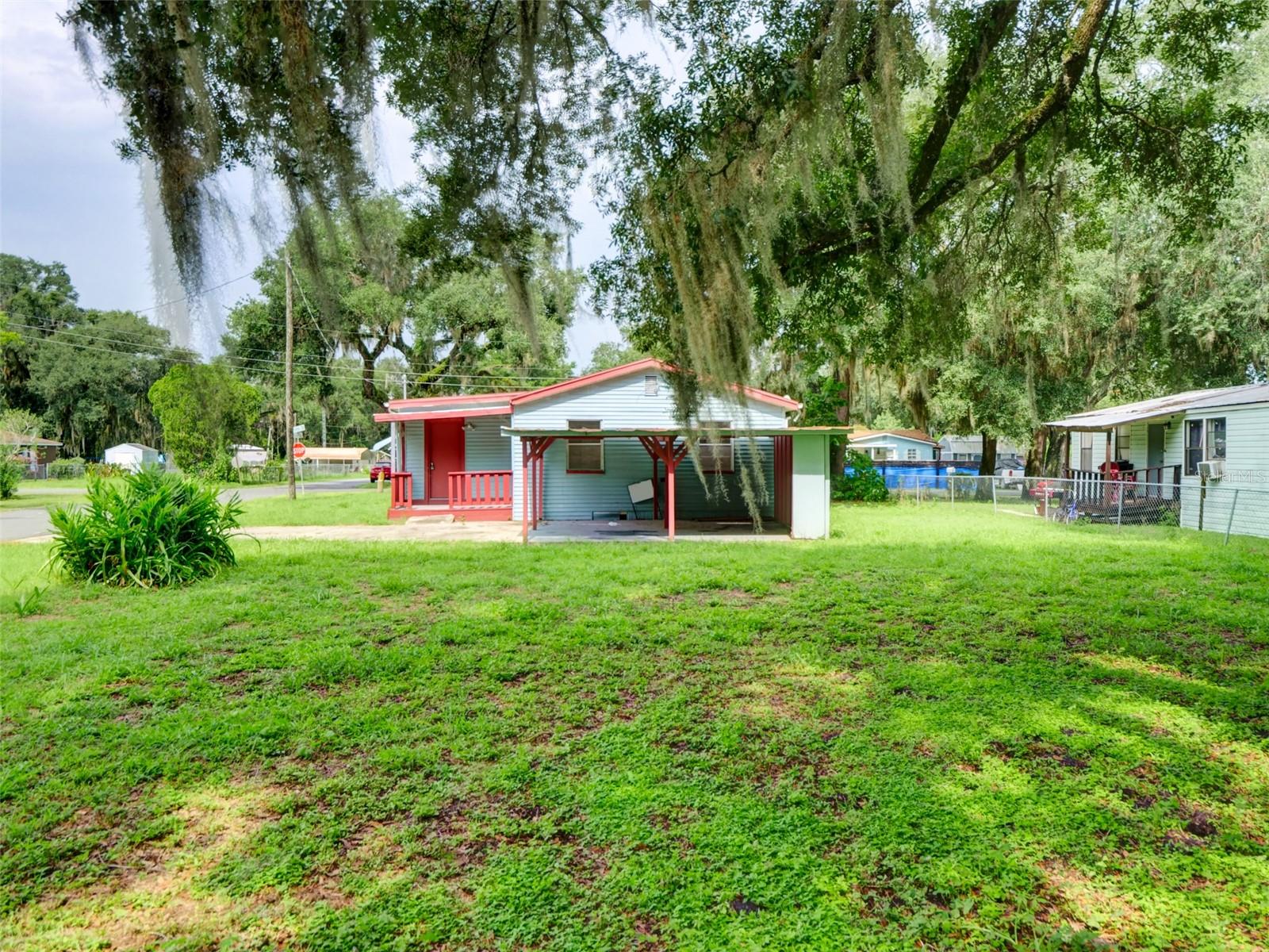 813 NW 5TH STREET — photo 2