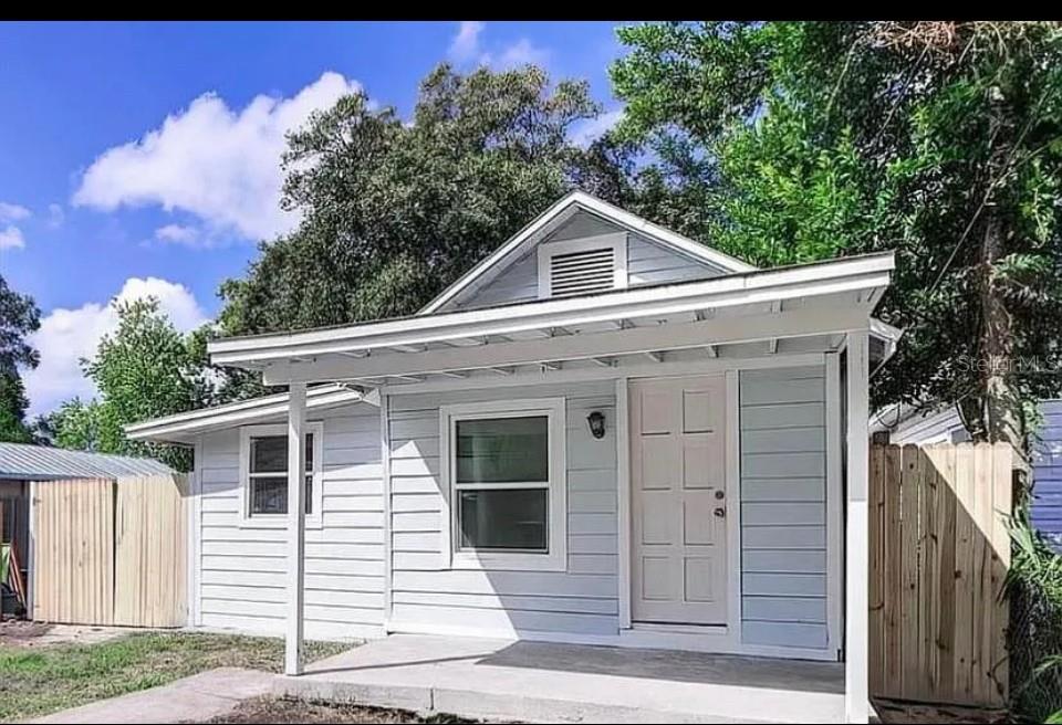 8428 N HIGHLAND AVE — photo 2