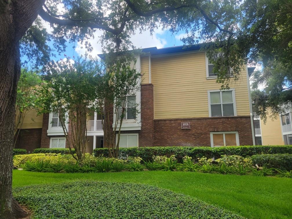 10024 STRAFFORD OAK CT #813 photo