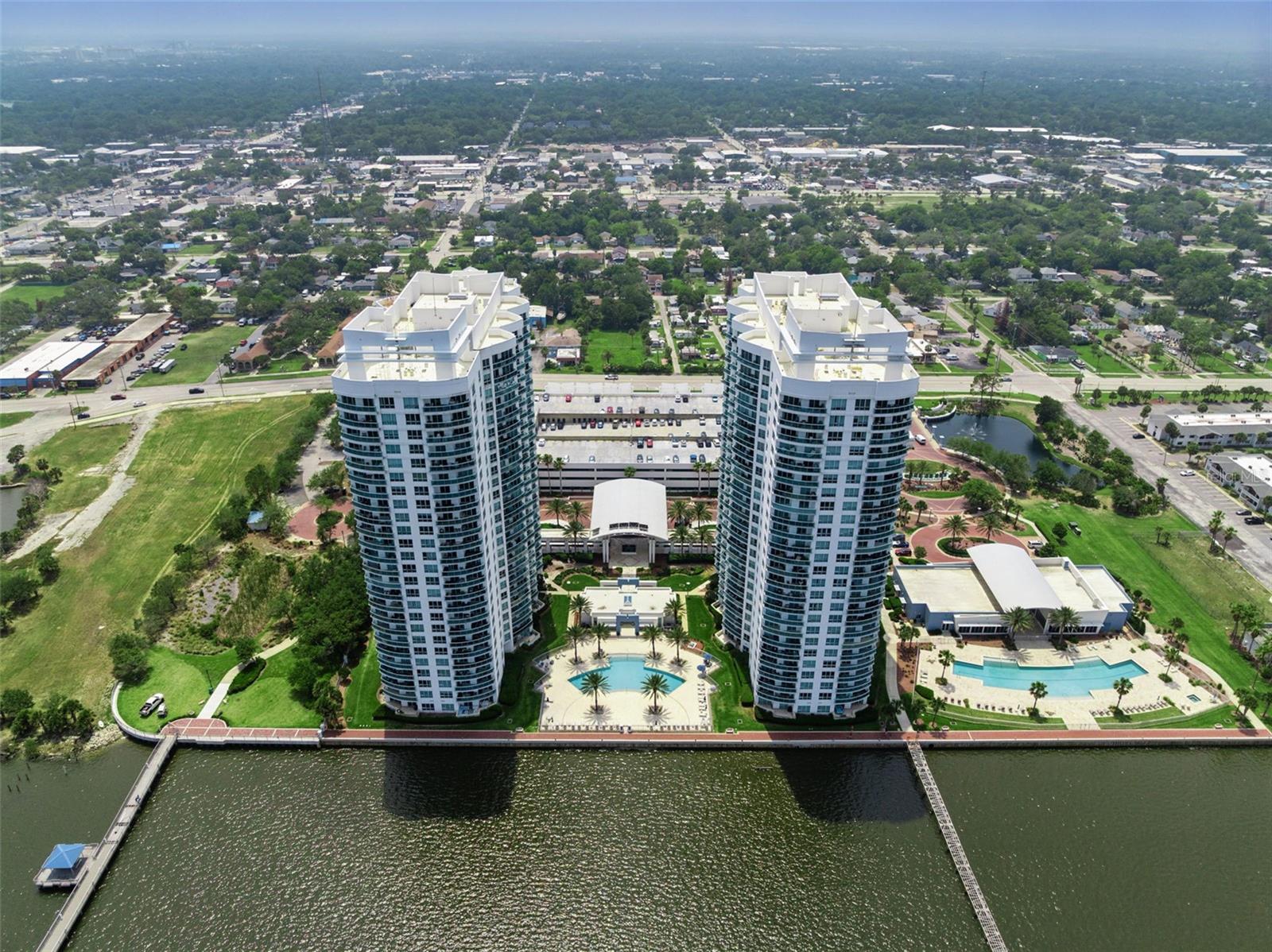 241 RIVERSIDE DR #608 photo
