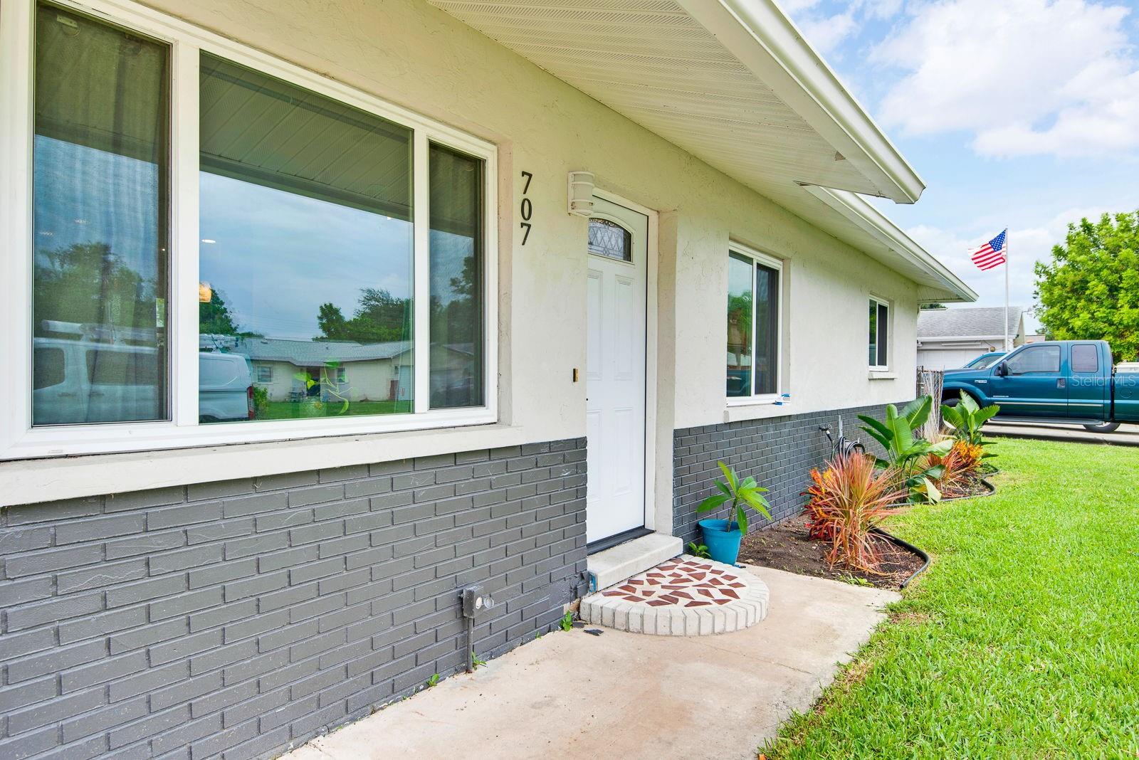 707 65TH AVENUE DR W — photo 2