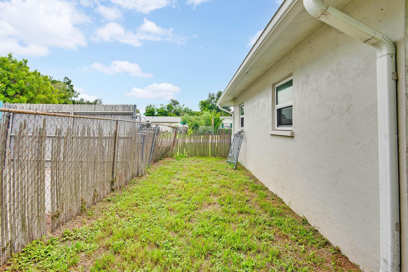 707 65TH AVENUE DR W — photo 32