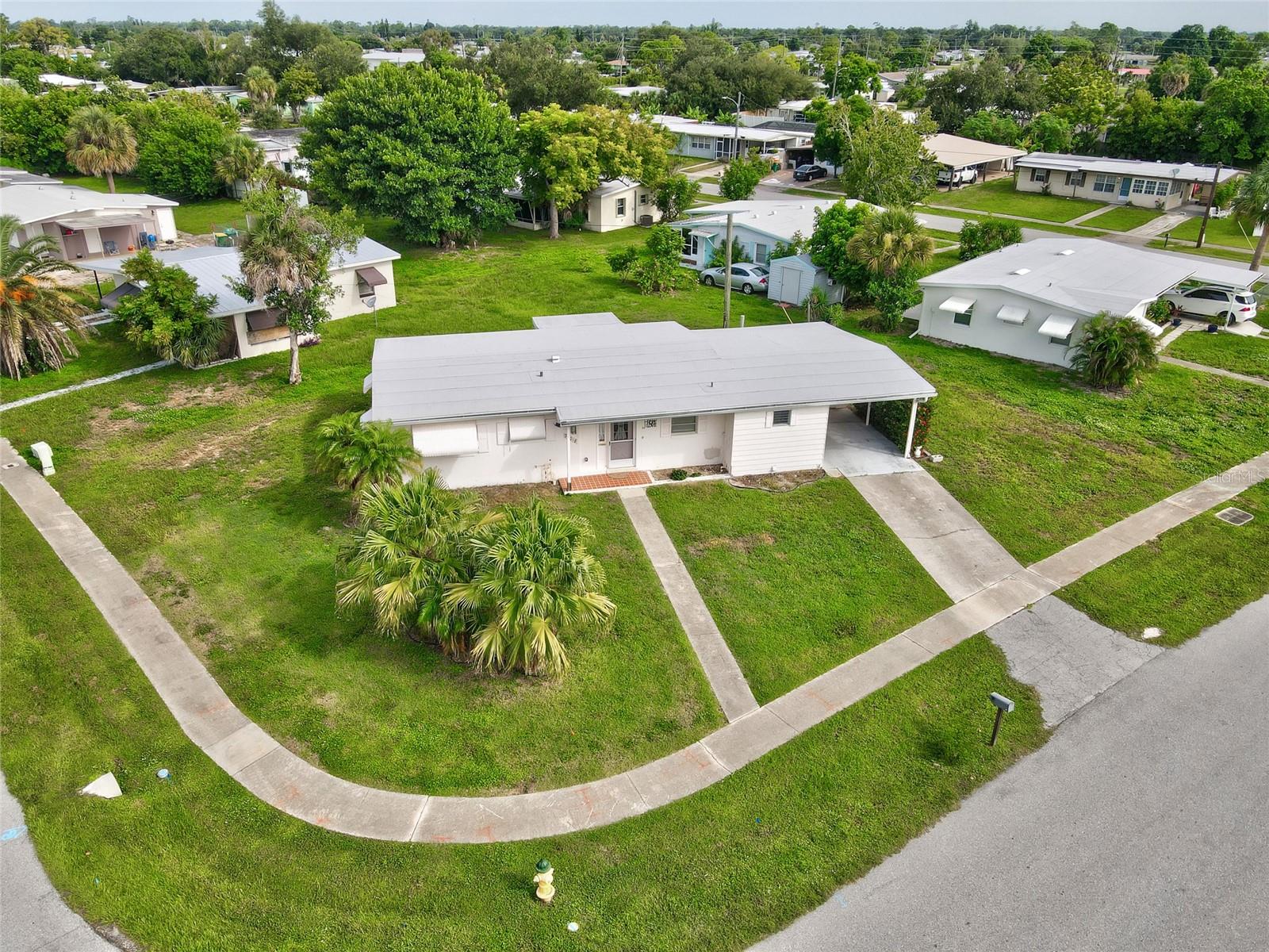 22018 CATHERINE AVE photo
