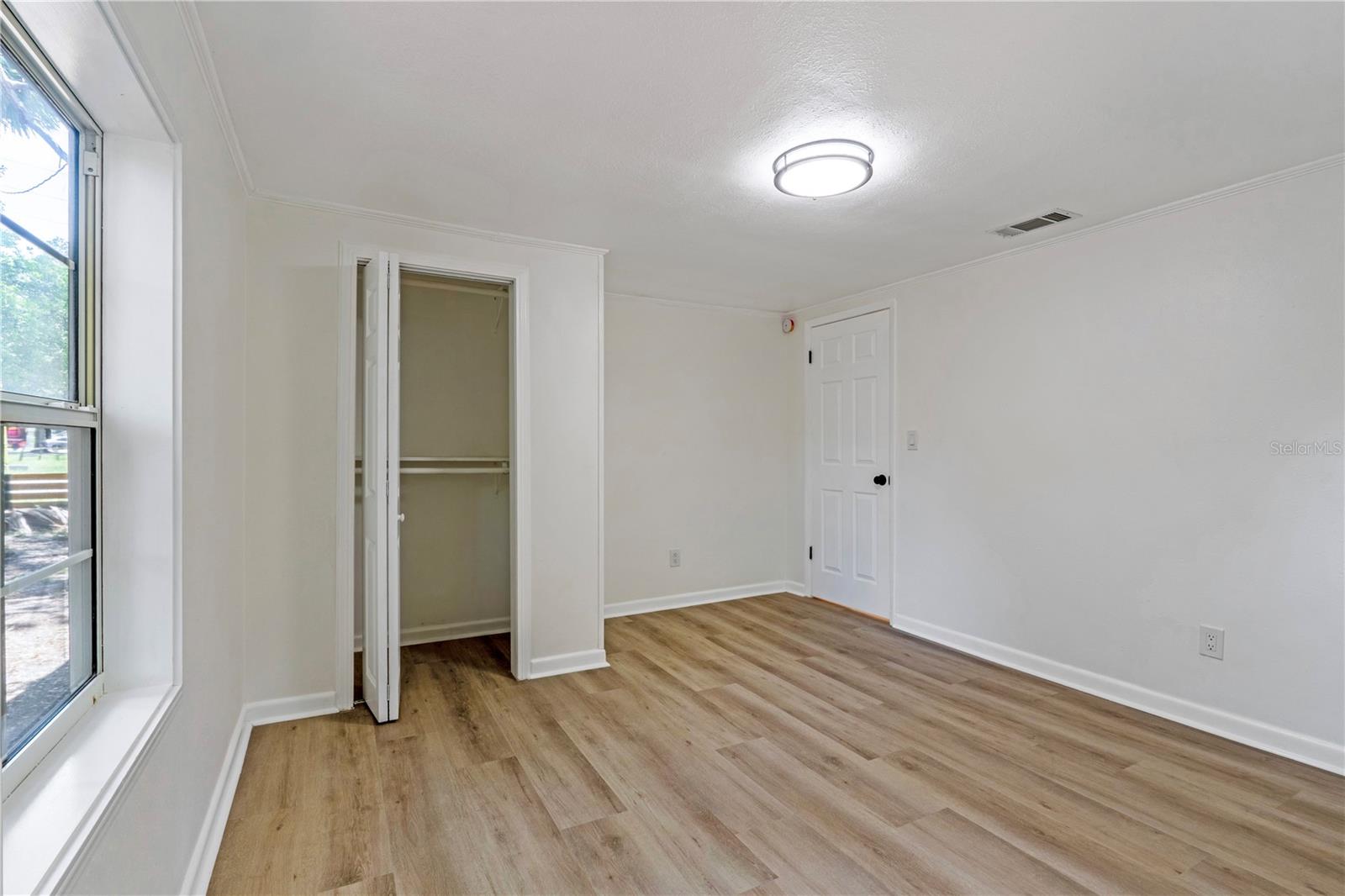 305 S ROSSITER ST — photo 24