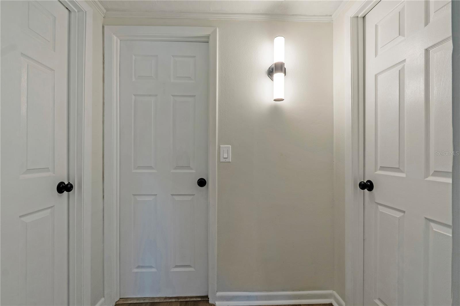 305 S ROSSITER ST — photo 25