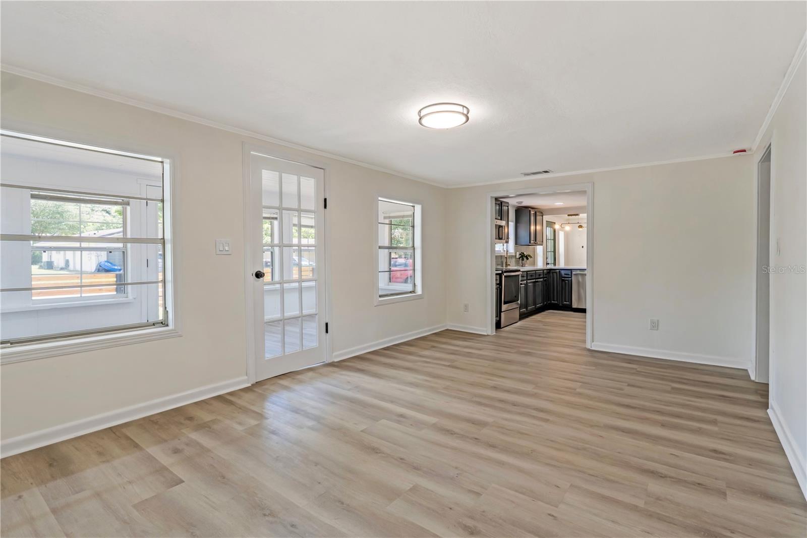 305 S ROSSITER ST — photo 27