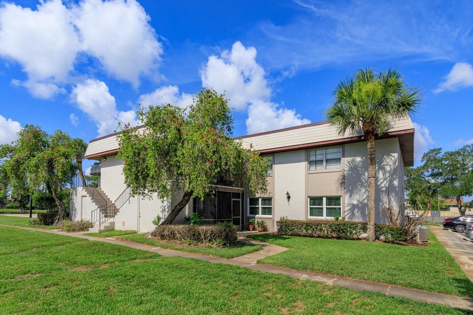 27 WINDTREE LN #102 photo