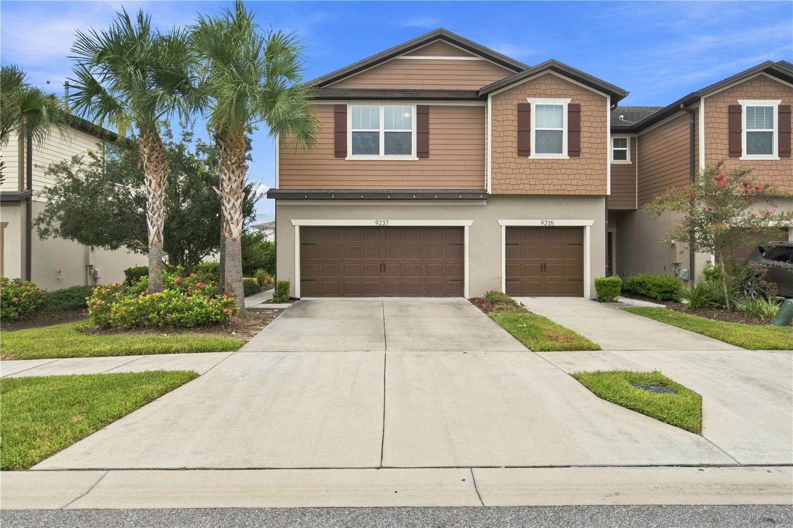 9237 HILLCROFT DR photo