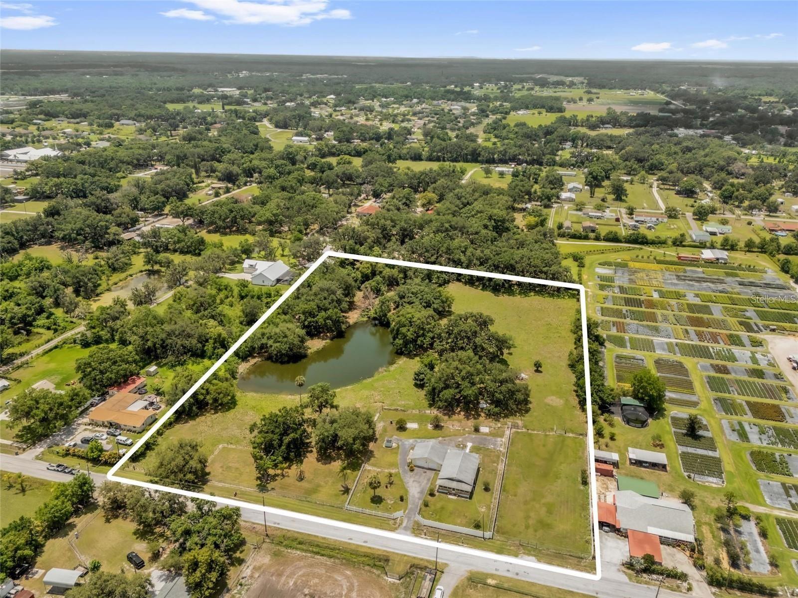 3101 N MEDULLA RD — photo 3