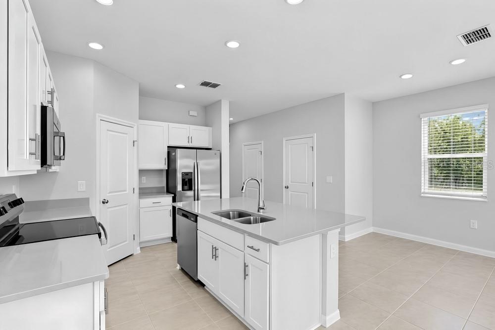 13203 STABLE PL — photo 8