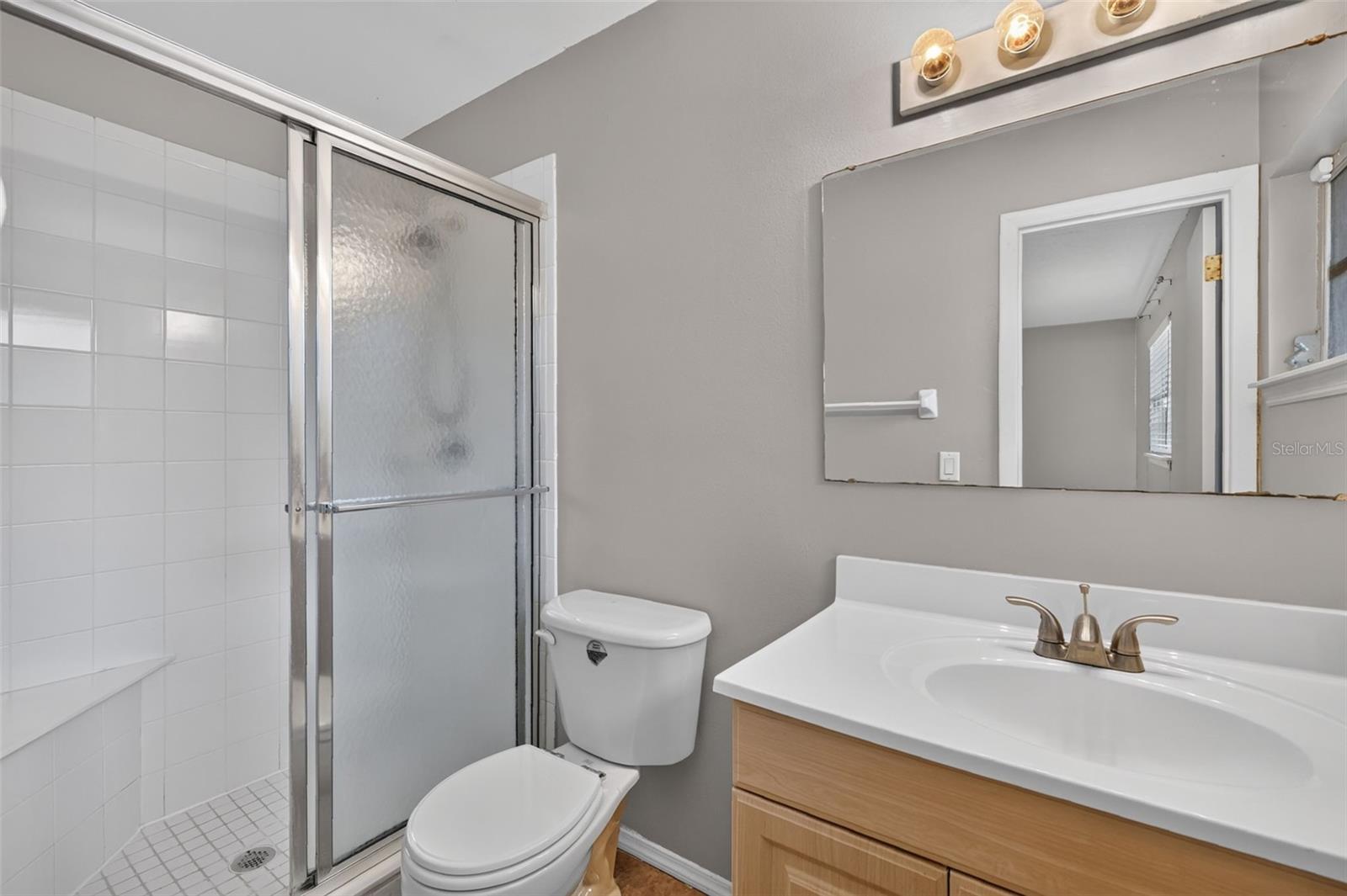 1305 ORANGE AVE — photo 13