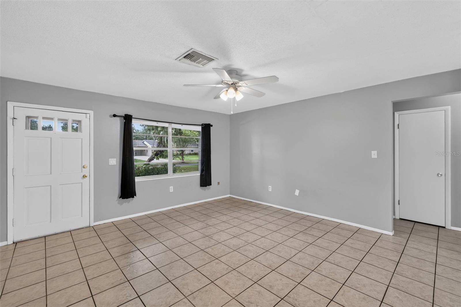 1305 ORANGE AVE — photo 17