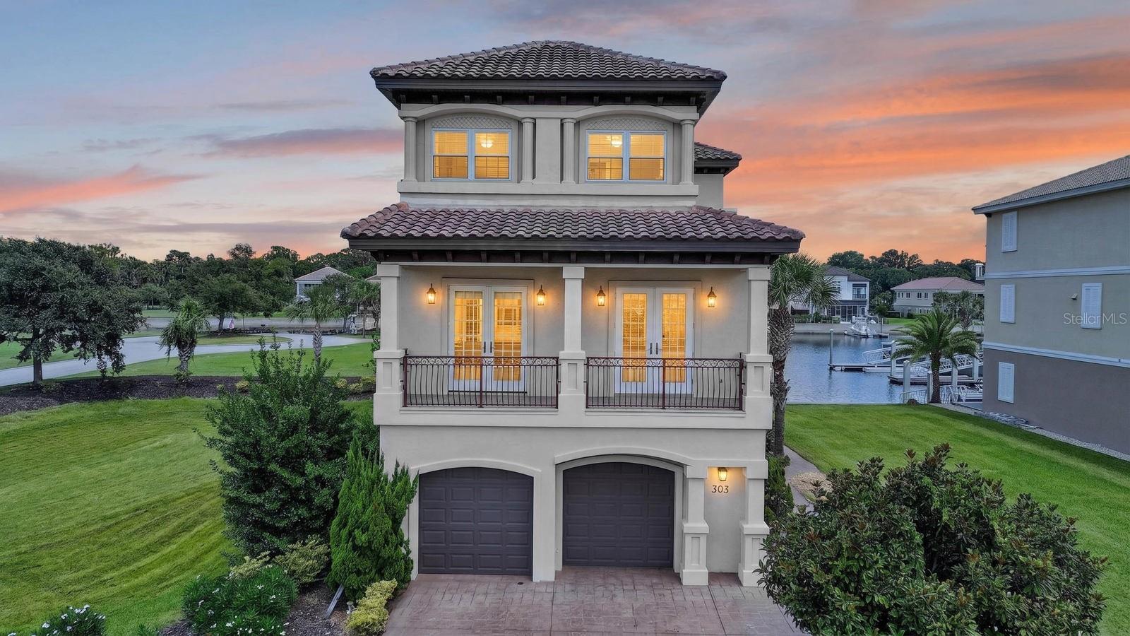 303 YACHT HARBOR DR photo