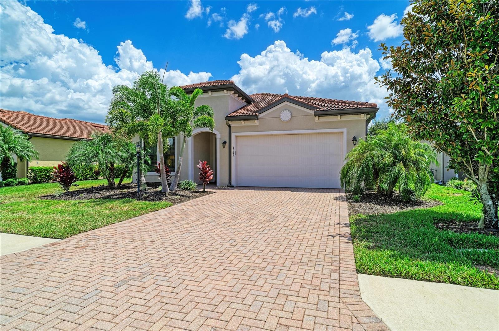 4645 ROYAL DORNOCH CIR — photo 2