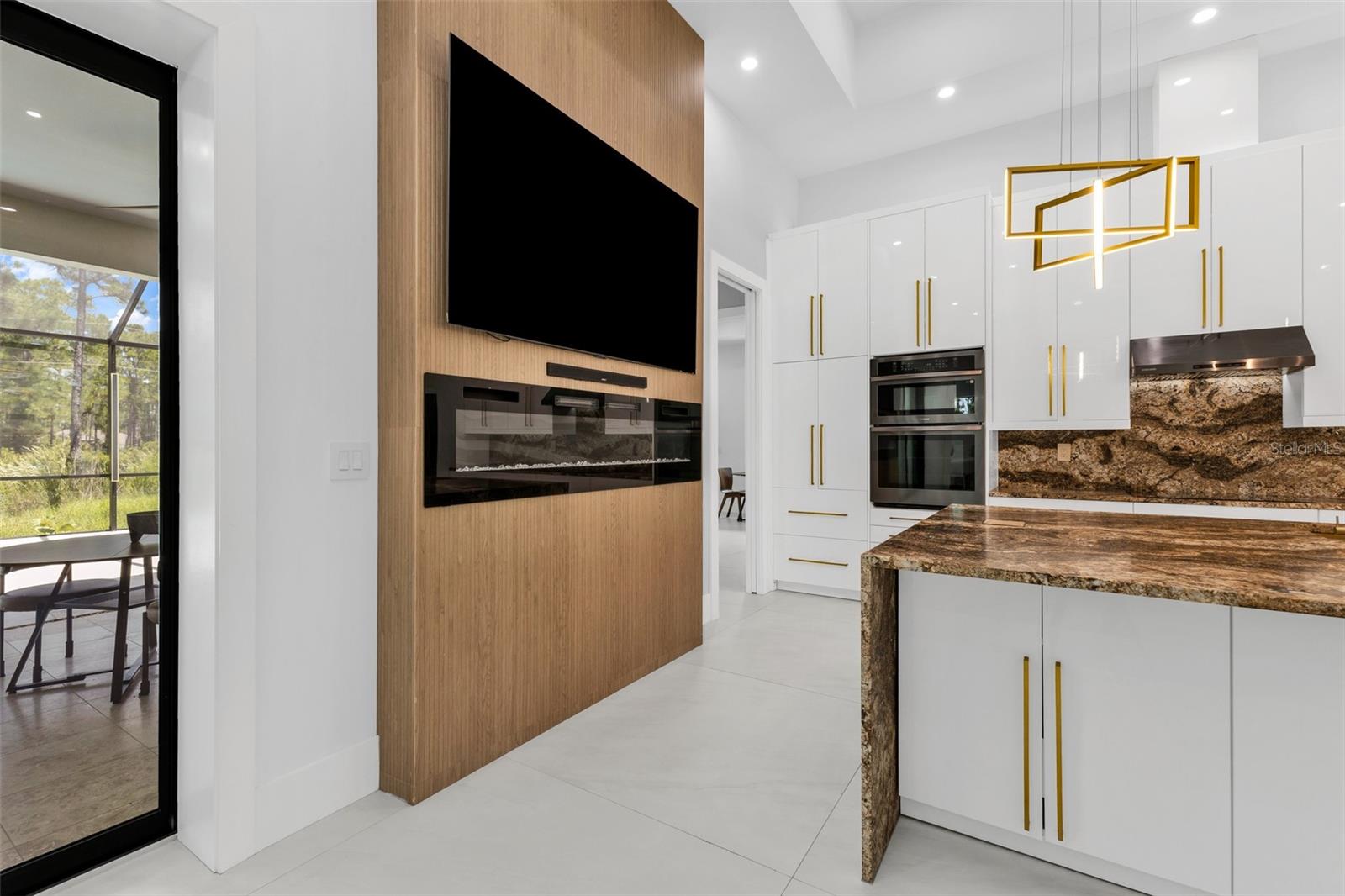 115 SOLANA ST — photo 13
