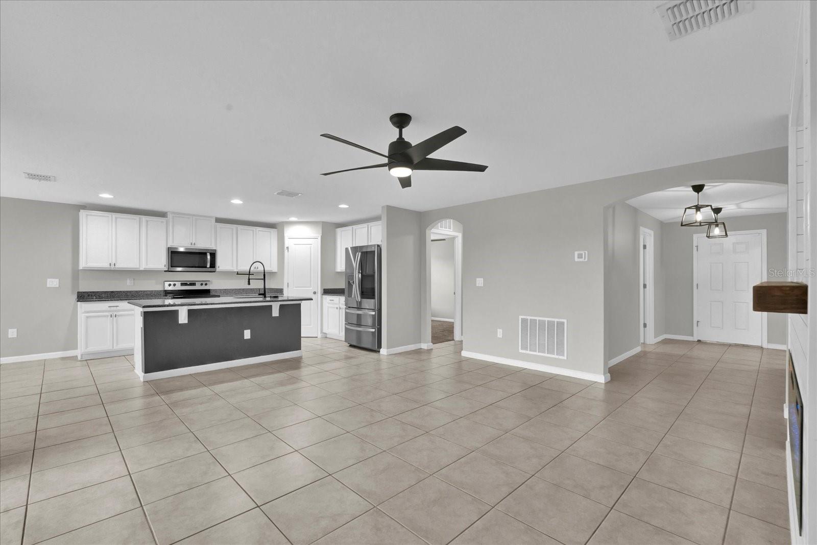 3405 YARIAN DR — photo 4