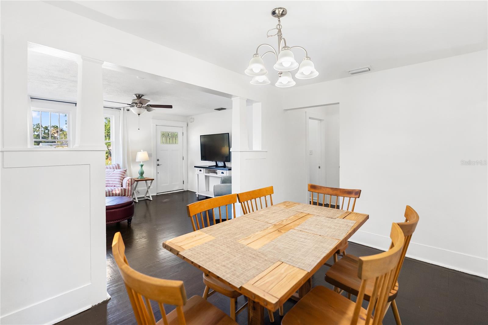 2530 LOMA LINDA ST — photo 15