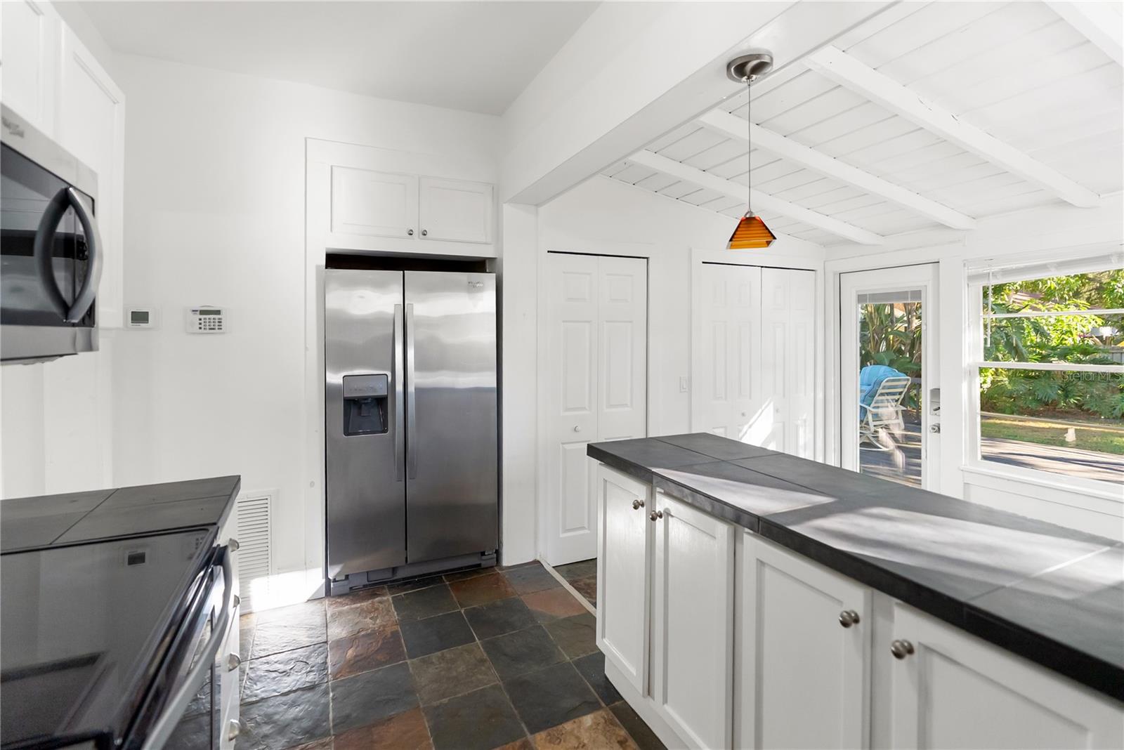 2530 LOMA LINDA ST — photo 18