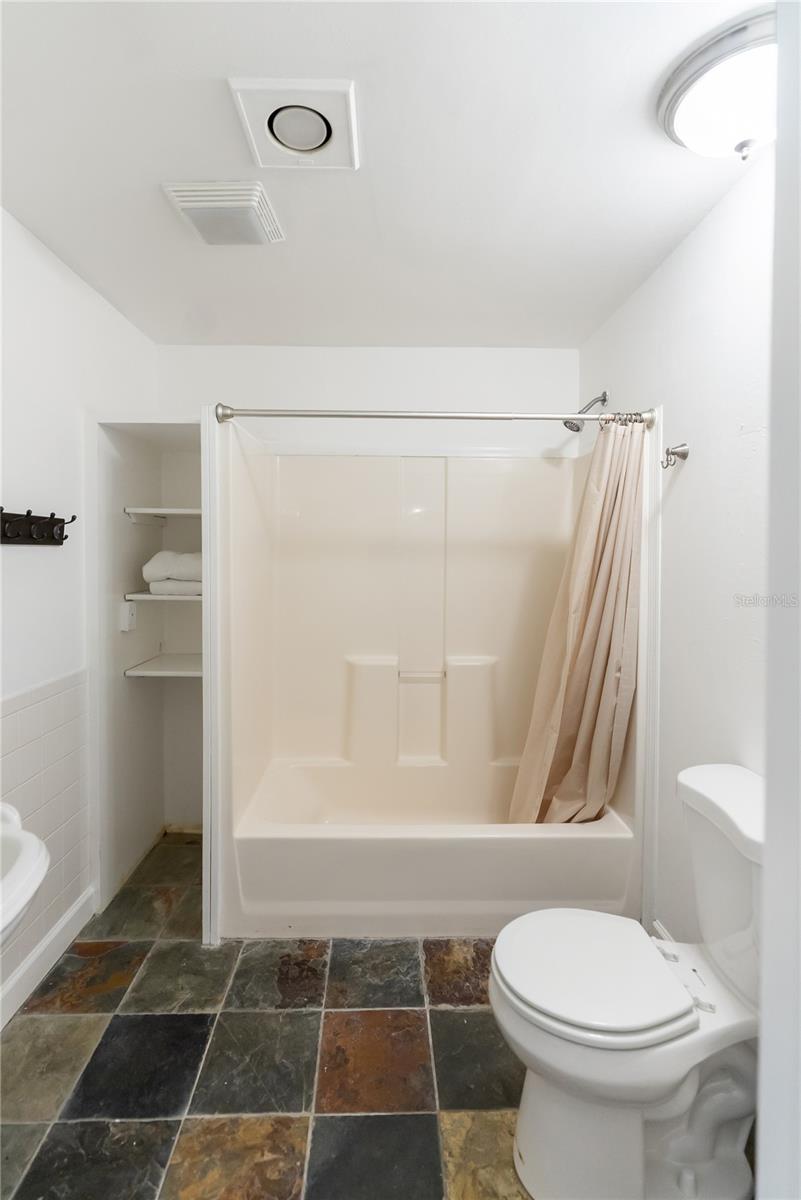2530 LOMA LINDA ST — photo 27