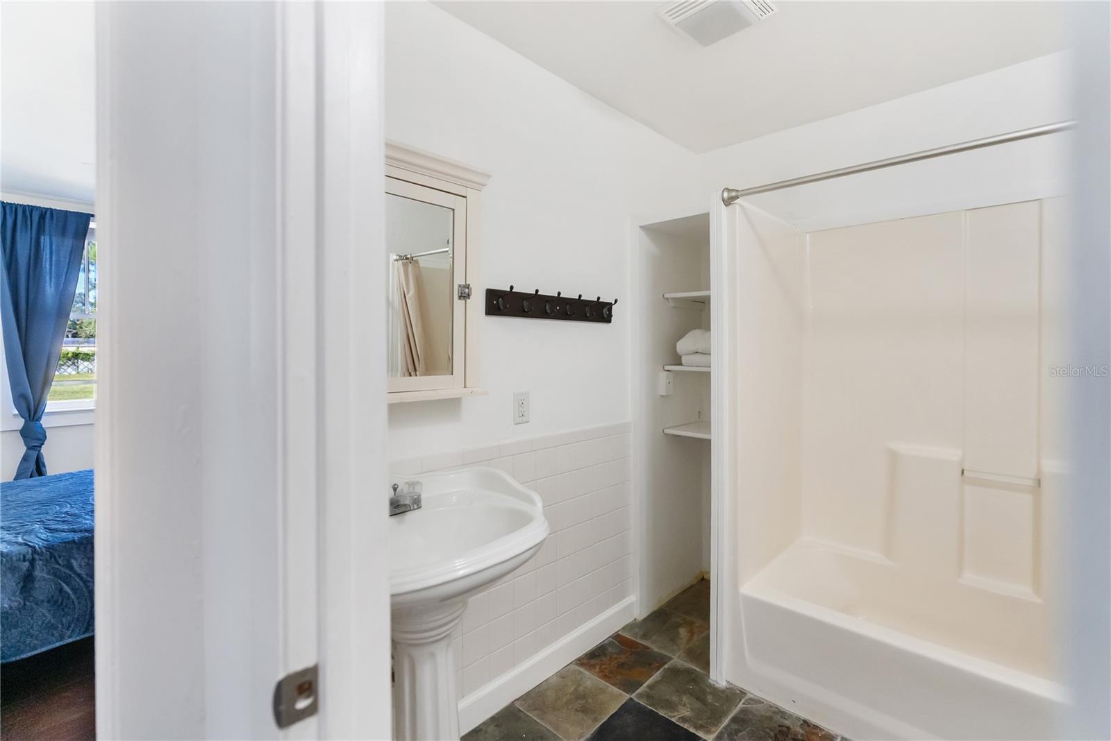 2530 LOMA LINDA ST — photo 28