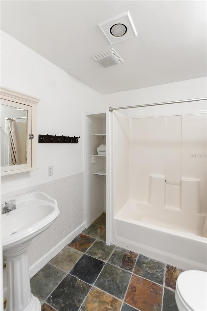 2530 LOMA LINDA ST — photo 31