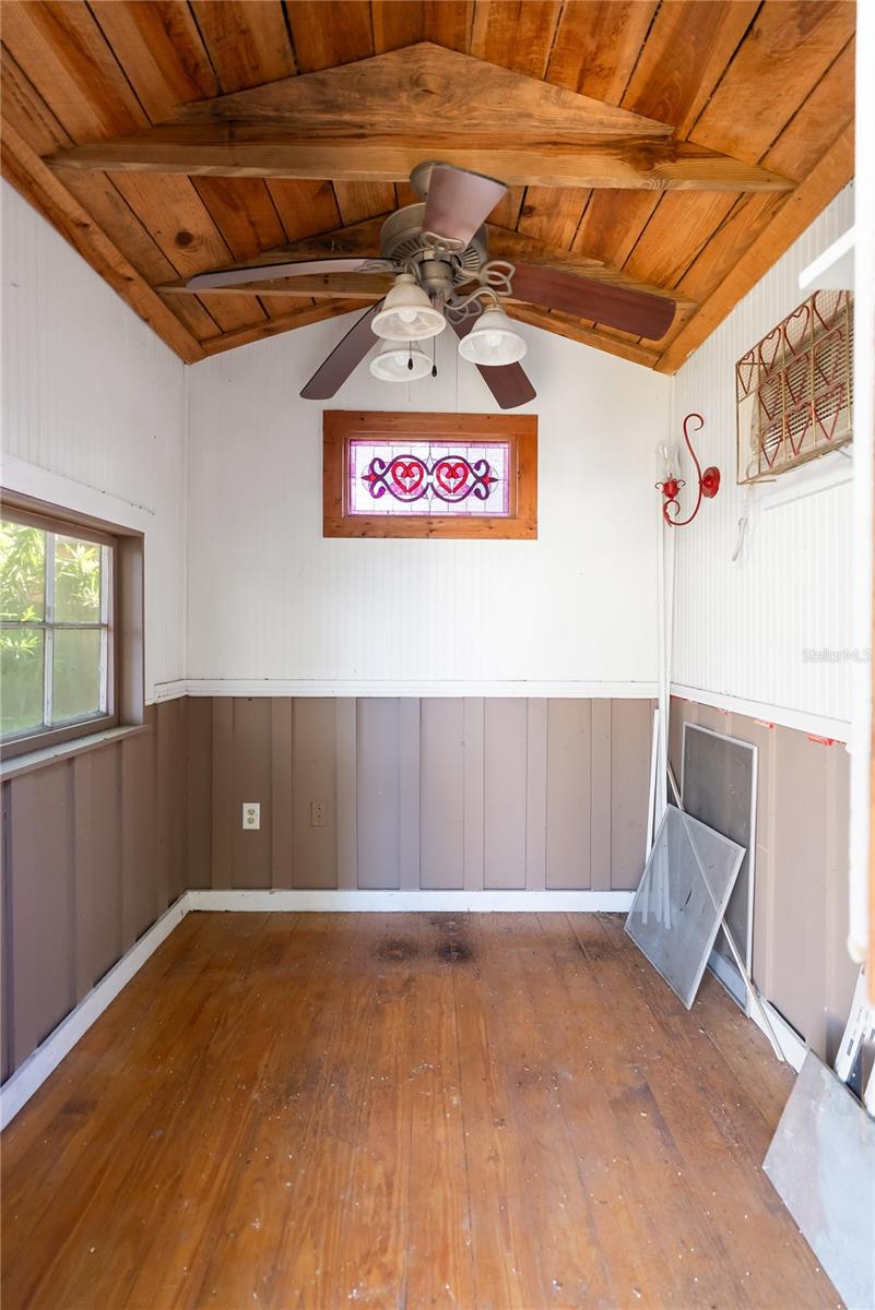 2530 LOMA LINDA ST — photo 45