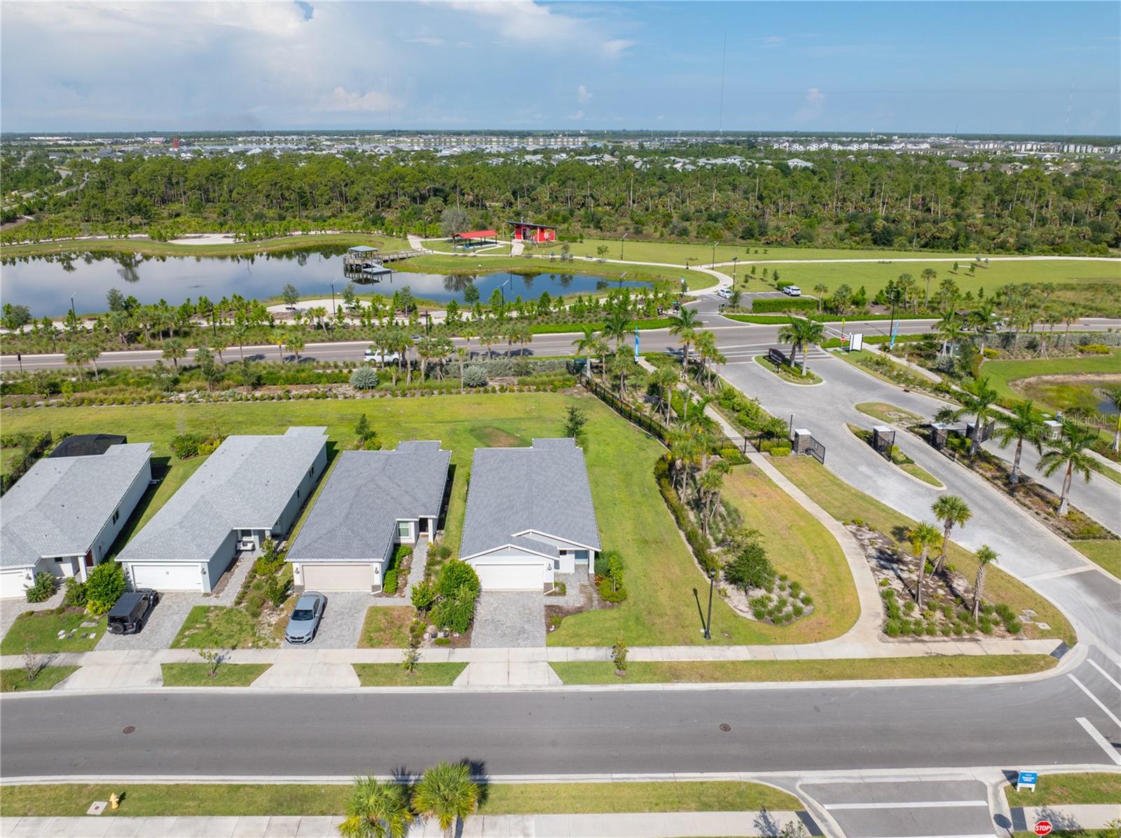 44125 FRONTIER DR — photo 41
