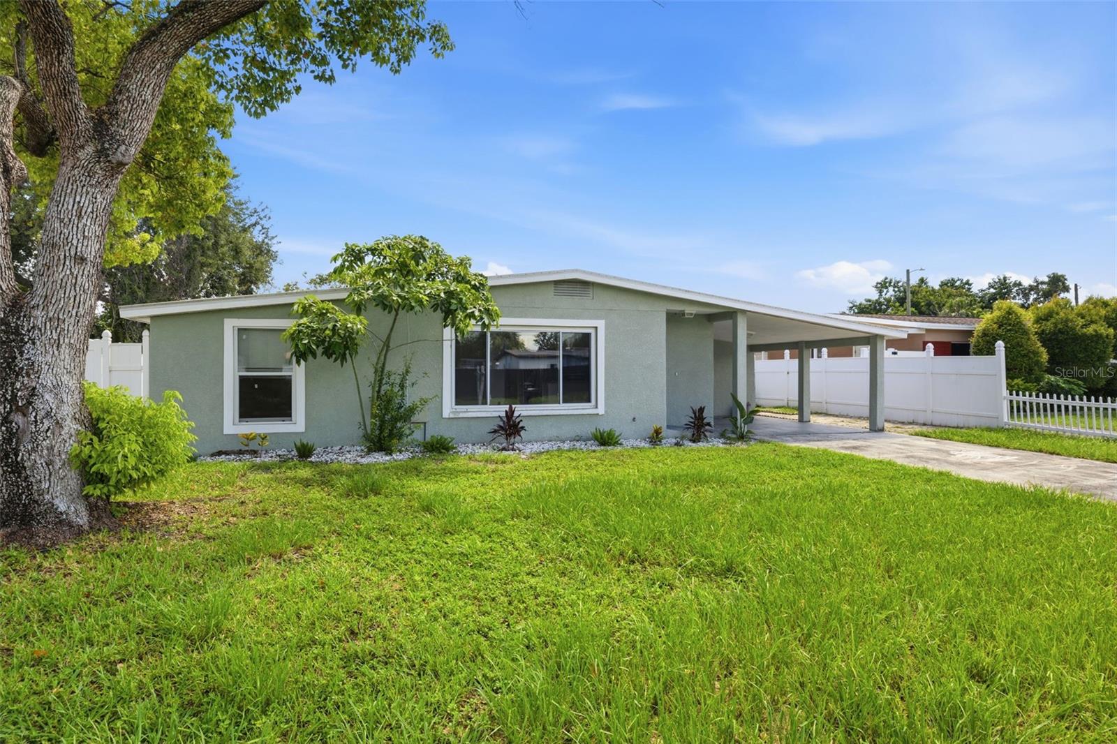 7806 TANGLEWOOD LN photo
