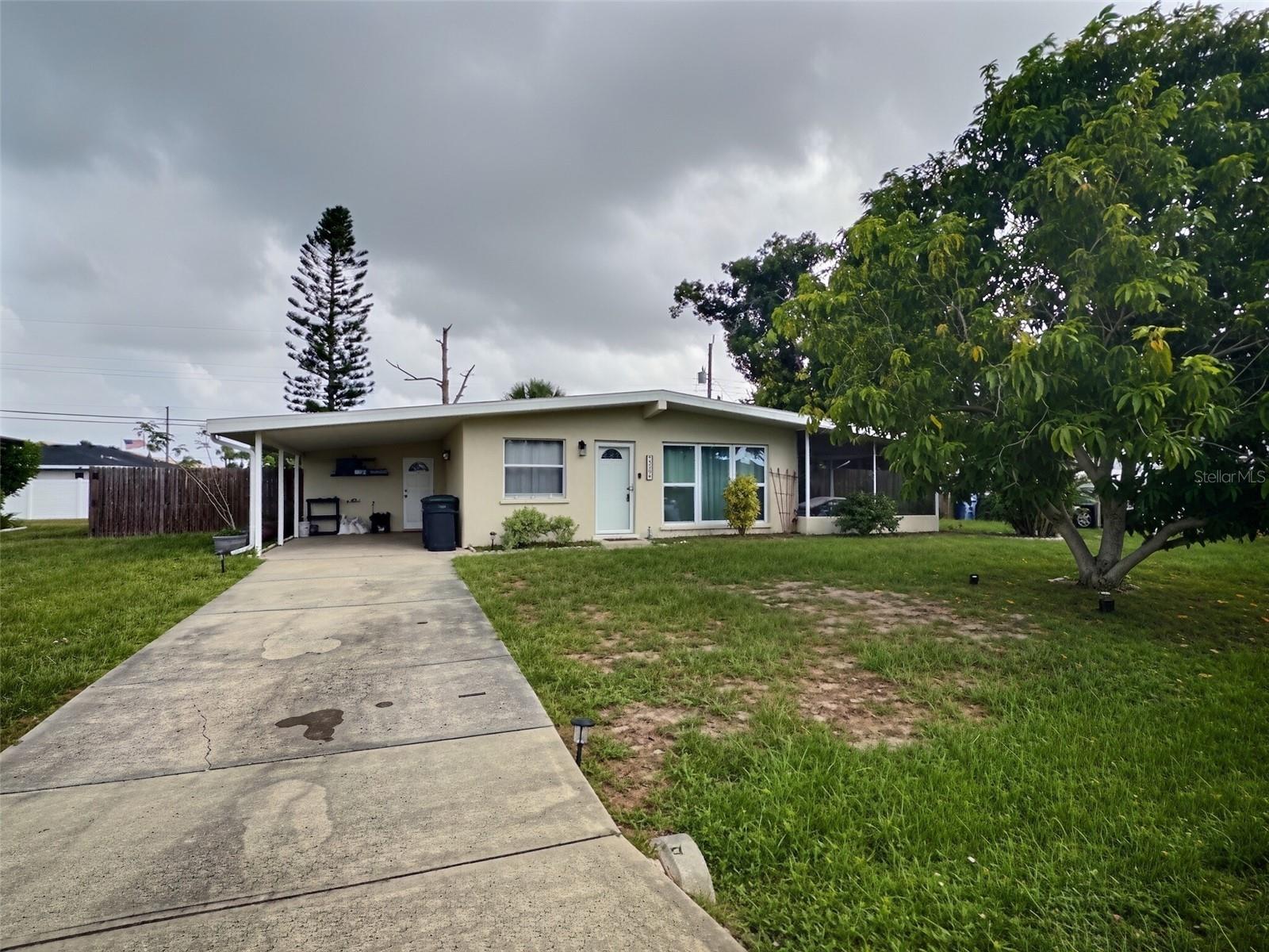 329 GLEN OAK RD — photo 3